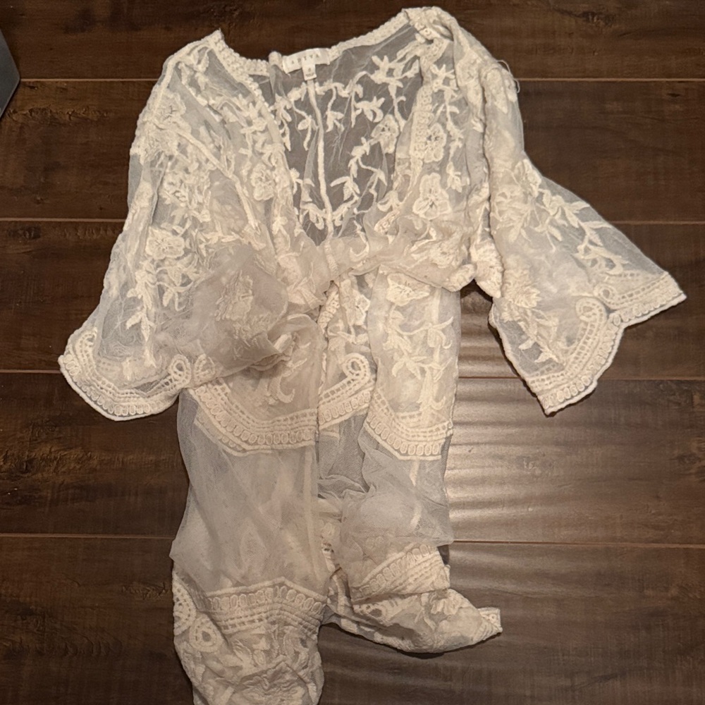 Elegant Lace Kimono Cover up